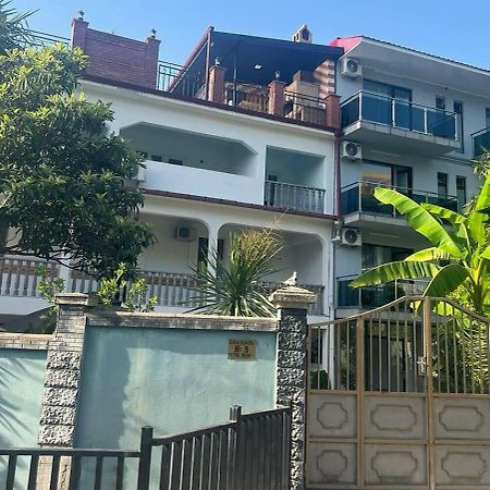 גוניו Hotel Ararat מראה חיצוני תמונה