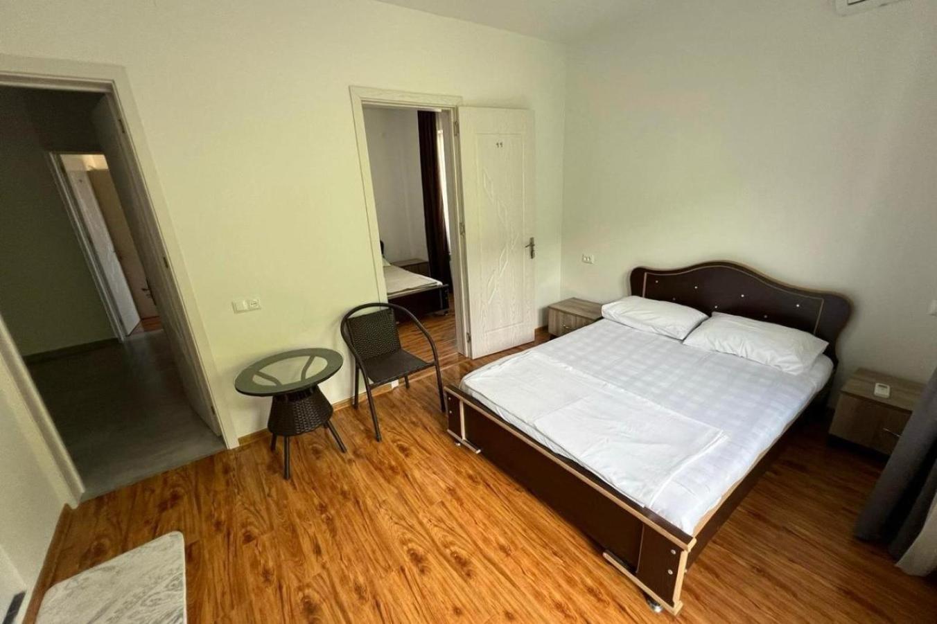 גוניו Hotel Ararat מראה חיצוני תמונה