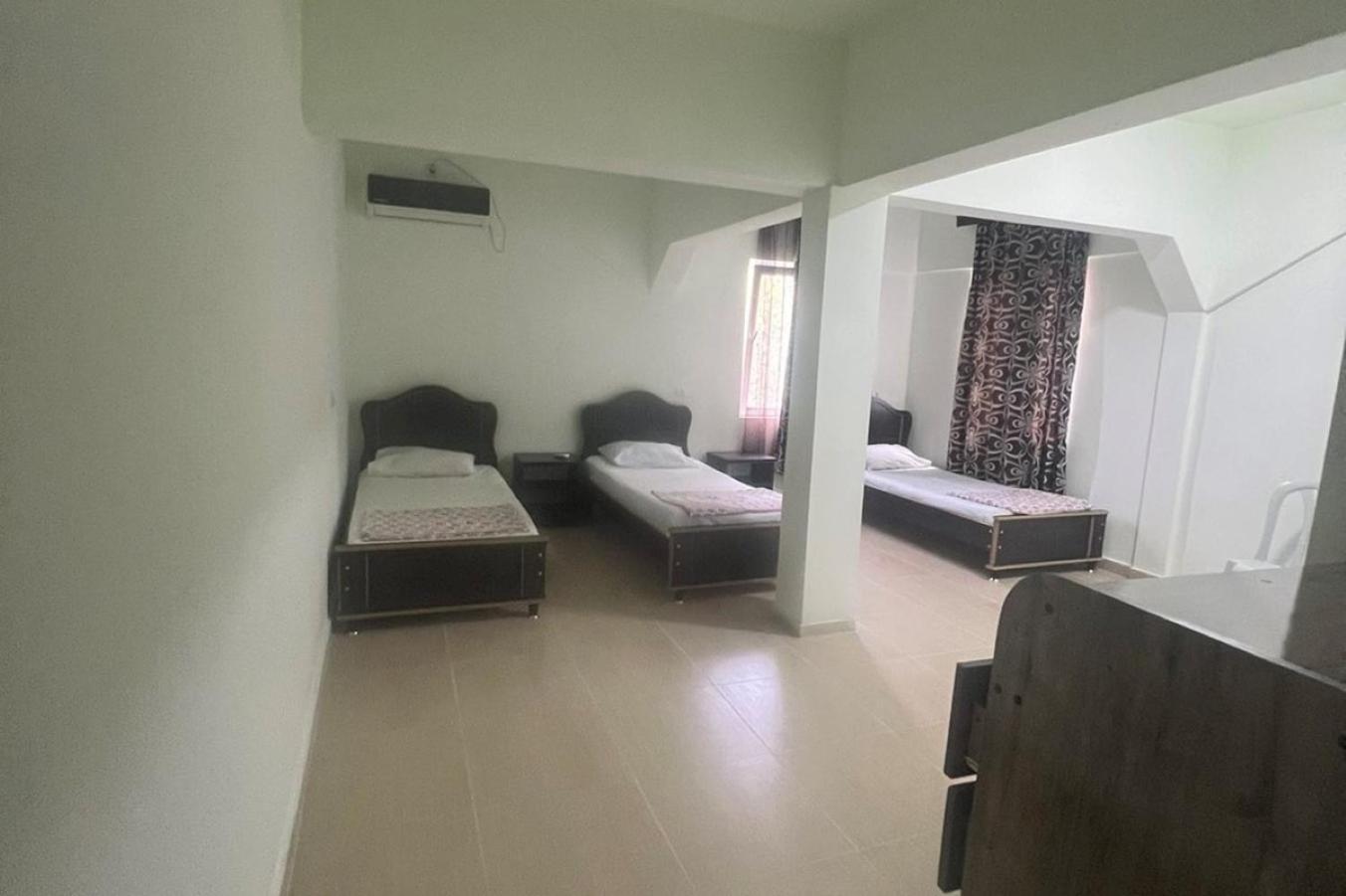 גוניו Hotel Ararat מראה חיצוני תמונה