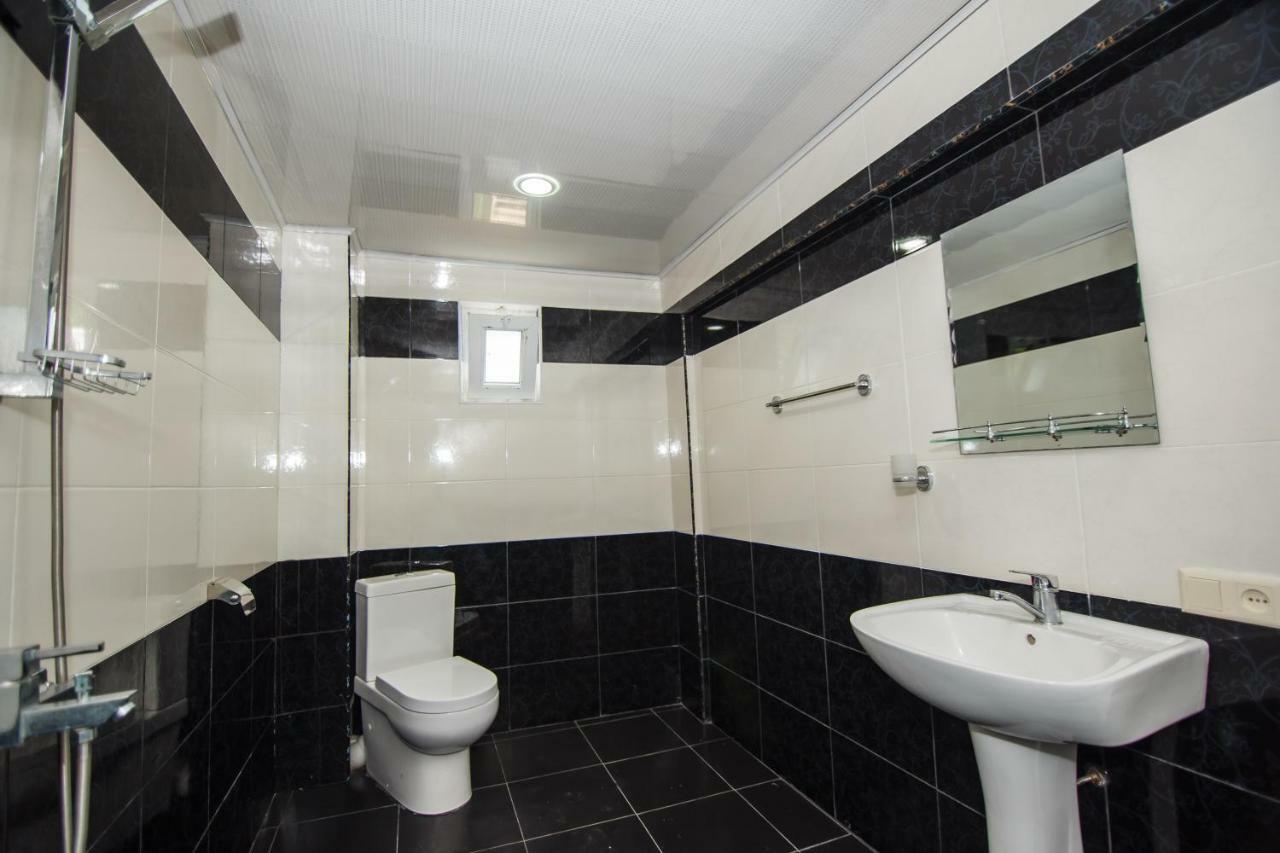 גוניו Hotel Ararat מראה חיצוני תמונה