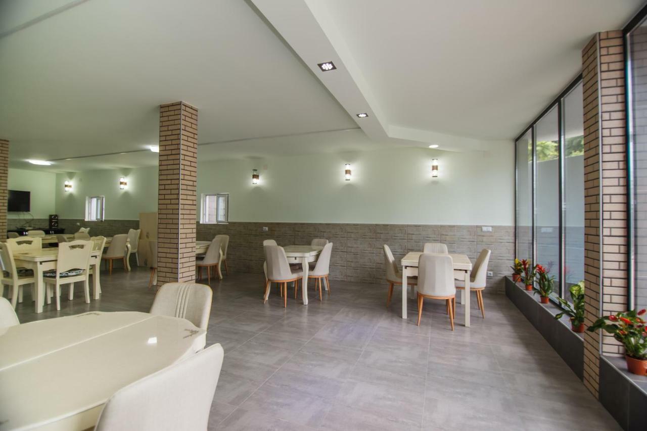 גוניו Hotel Ararat מראה חיצוני תמונה